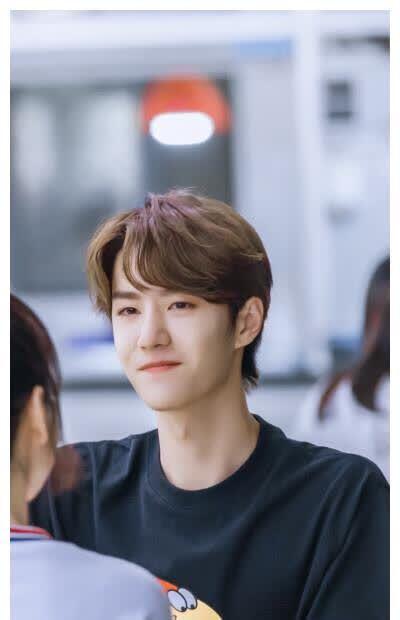 吃瓜娱乐圈赵丽颖王一博